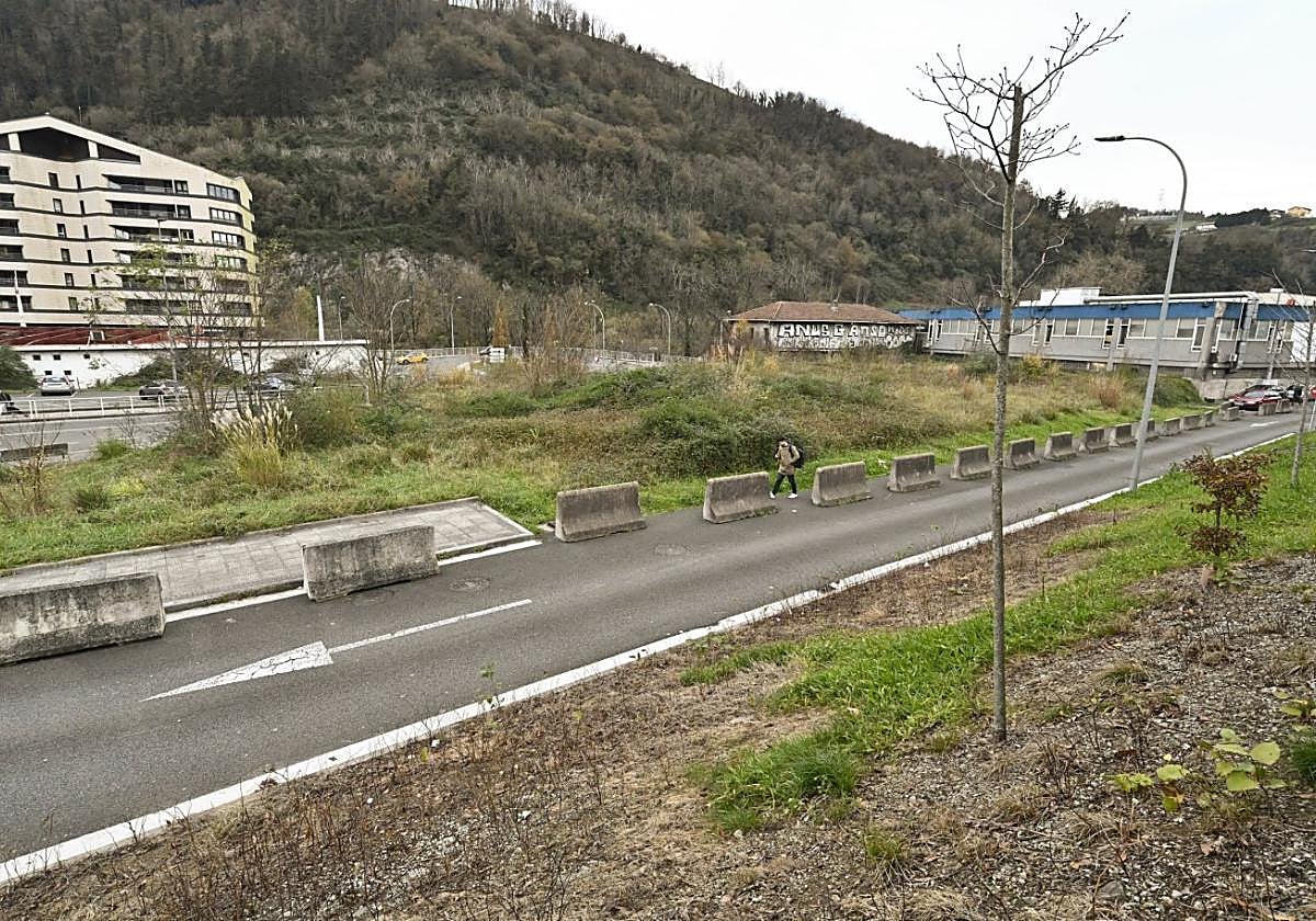 Vista general de la zona 'Isla autovía' entre los barrios Larramendi y Santa Lucía, en la parte norte del área urbana.