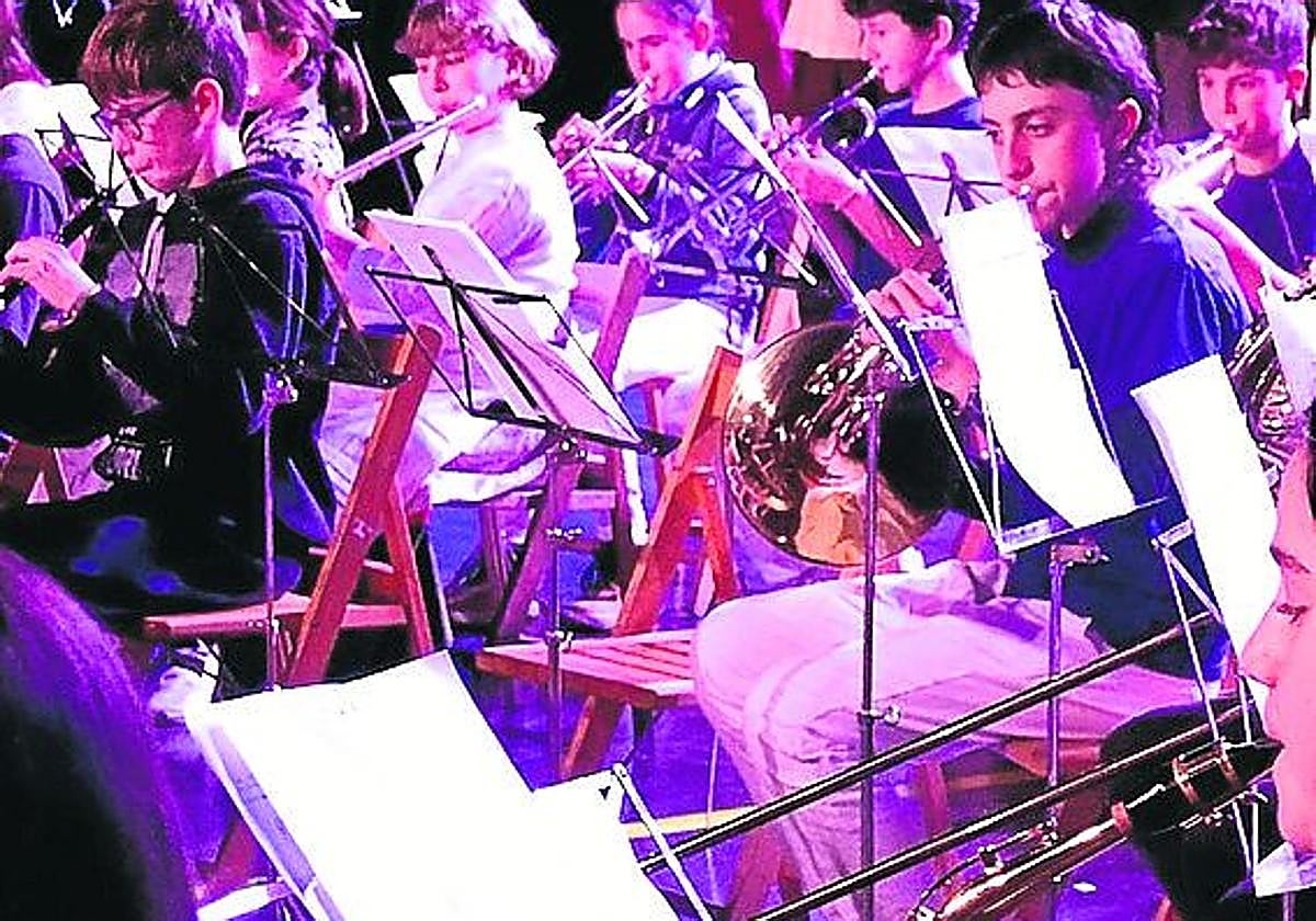 Musika Eskola dejará este viernes pequeño el Seminarixoa con el concierto de Navidad