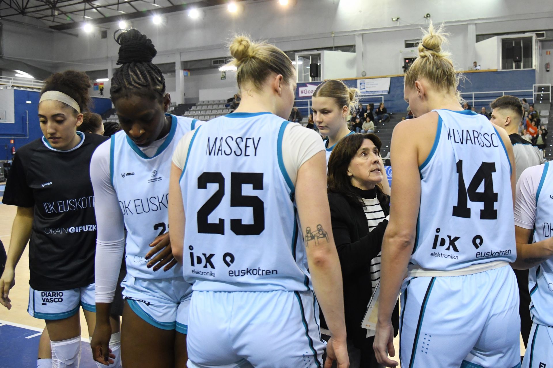 El hito del IDK Euskotren, en imágenes