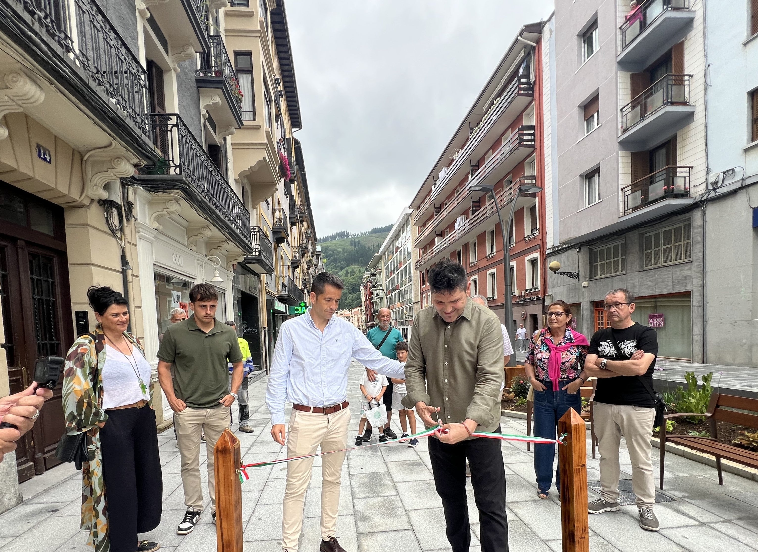 Inauguración de la calle Legazpi, uno de los hitos que el PSE-EE destaca dentro de este 2024.