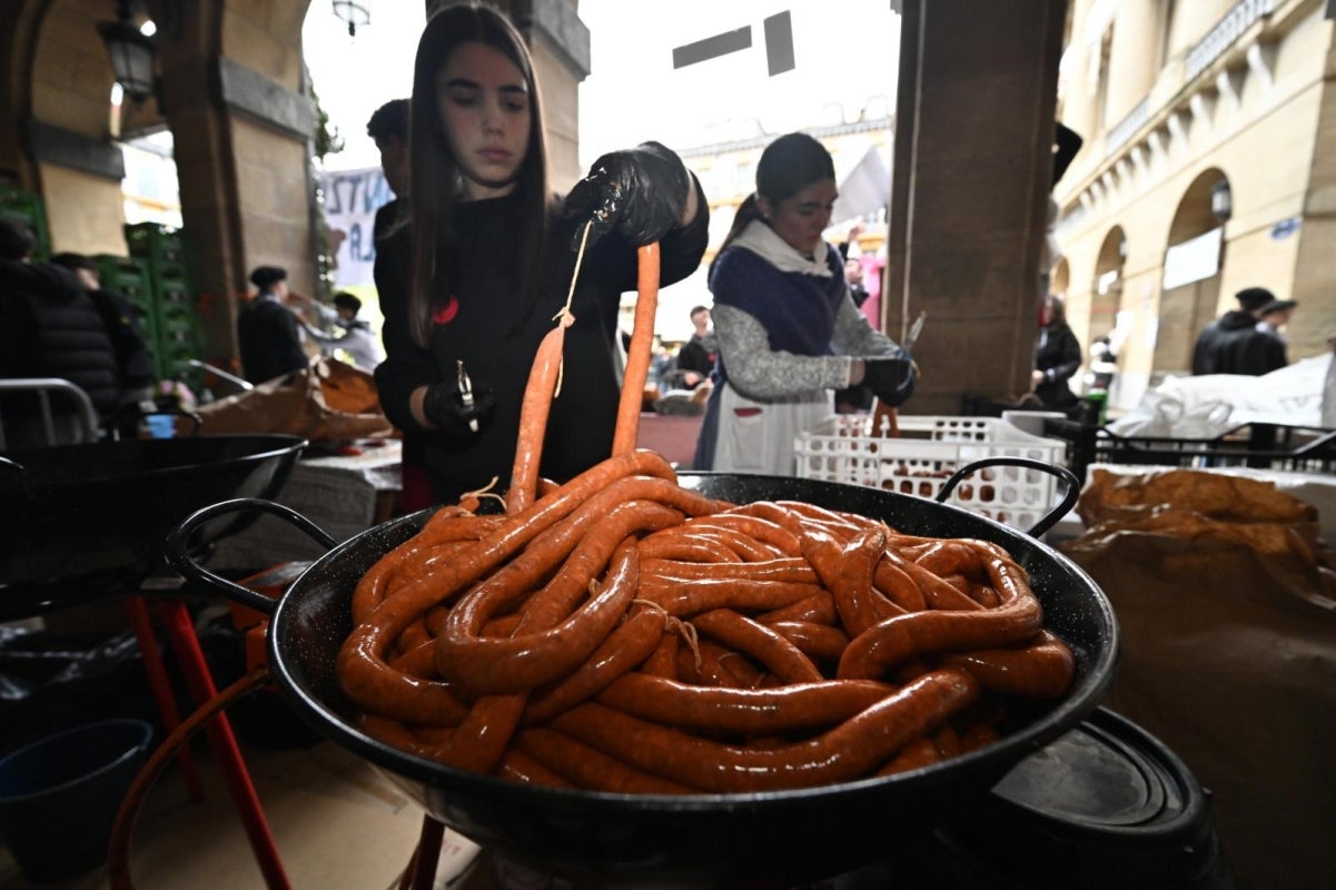 Donostia disfruta de su feria de Santo Tomás