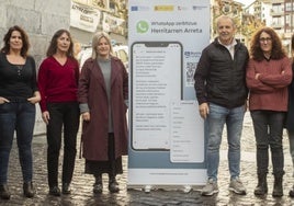 Algunas de las personas implicadas en el proyecto en su presentación.