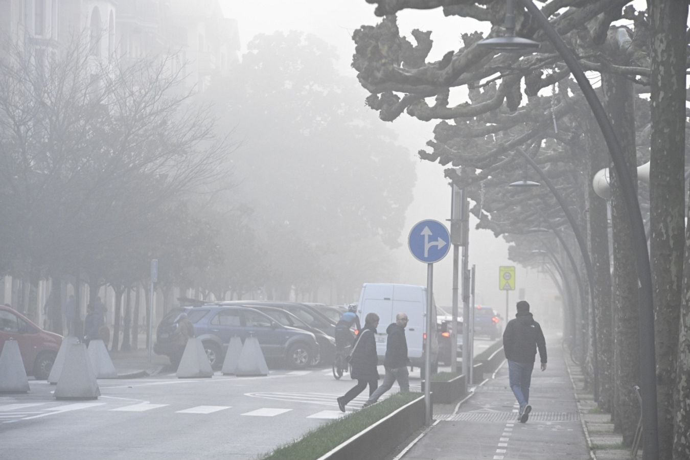 Gipuzkoa amanece bajo una densa niebla