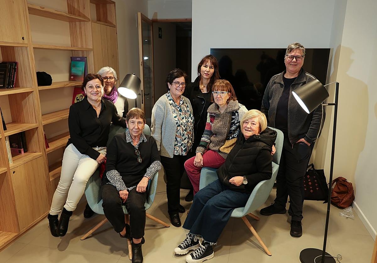 La nueva directiva de la Asociación, con Marialui García al frente.