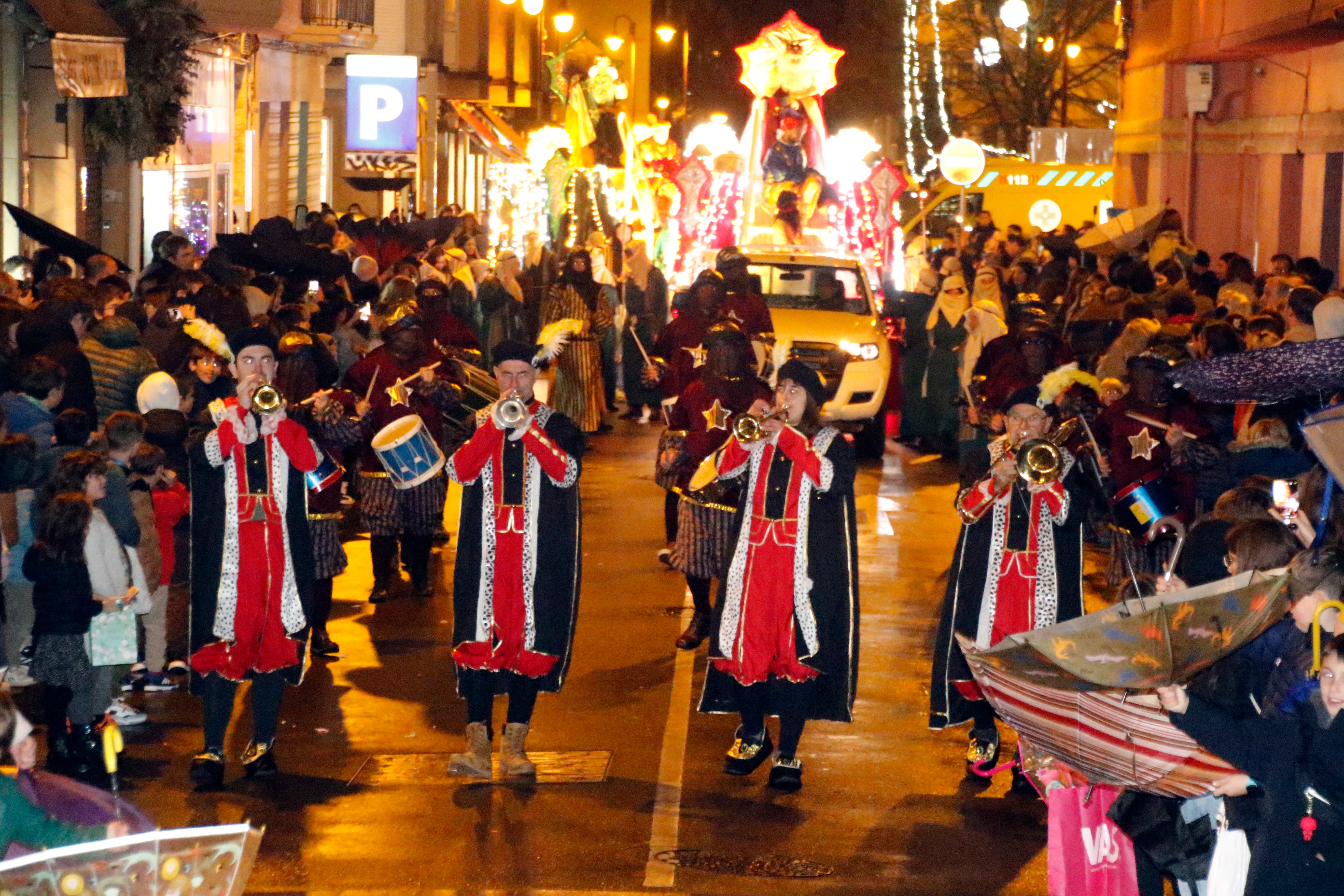 Los más pequeños junto a sus familias coparán las calles para recibir a los Reyes y a su comitiva.