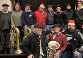 Participantes del concierto solidario ofrecido en Navidad.