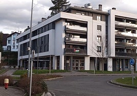 En un bajo de este edificio de Berazubi se abrirá la nueva sede de Zutani.