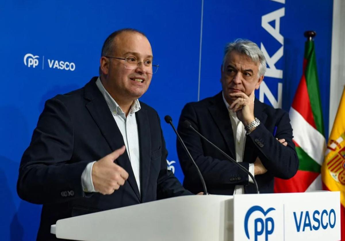 Tellado y De Andrés, durante la rueda de prensa celebrada este jueves en Bilbao.