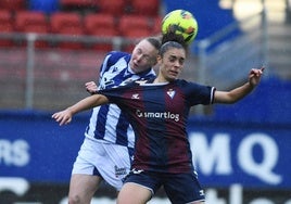 El Eibar vuelve a Ipurua esta tarde para enfrentarse al Sevilla en un duelo directo para las aspiraciones de ambos equipos.