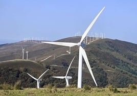 Vista general del parque eólico de Elgea, entre Álava y Gipuzkoa, el único en funcionamiento en nuestro territorio.