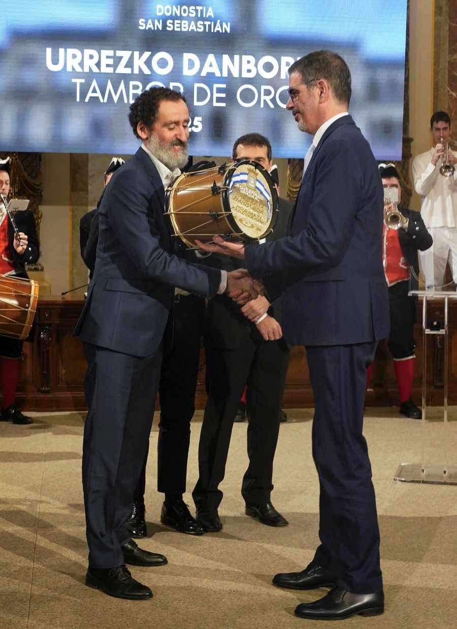 La entrega del Tambor de Oro, en imágenes