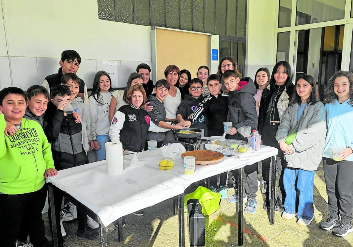 Alumnos de Secundaria del centro educativo Salestarrak Magale en una imagen reciente.