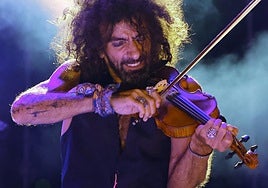 El violinista Ara Malikian durante un concierto.