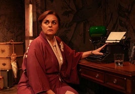 Carmen Morales encarna a Agatha Christie este viernes y sábado en el Principal a las siete y media de la tarde,