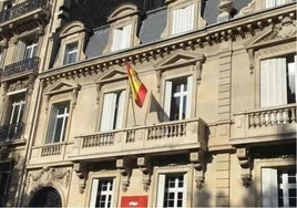 Fachada del edificio en París, actual sede del Instituto Cervantes.