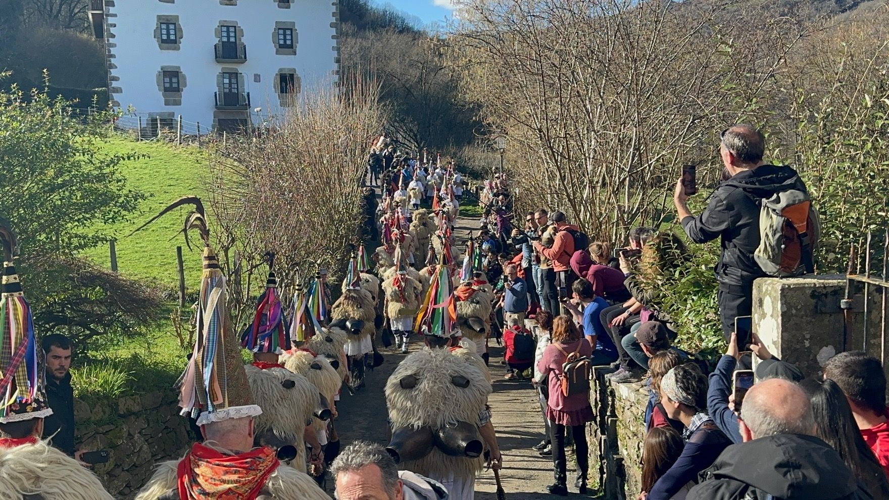 Ituren despierta por carnaval