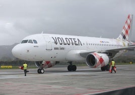 a conexión aérea entre San Sebastián y Valencia que desde hace dos años ofrece Volotea está en el aire.