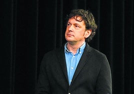 Luis Orduña, durante la presentación del concierto de este viernes.