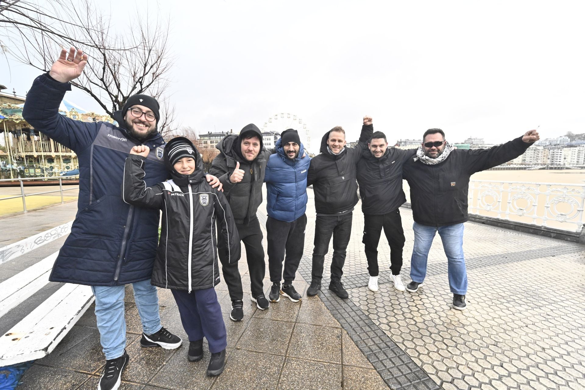 La afición del PAOK conoce Donostia en su estado puro