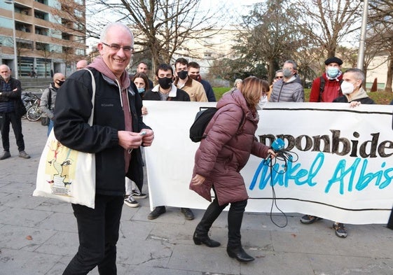 Mikel Albisu, a su llegada a declarar a los juzgados de San Sebastián, en diciembre de 2021.