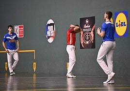 Zabaleta se lamenta tras un error, este sábado en Idiazabal.