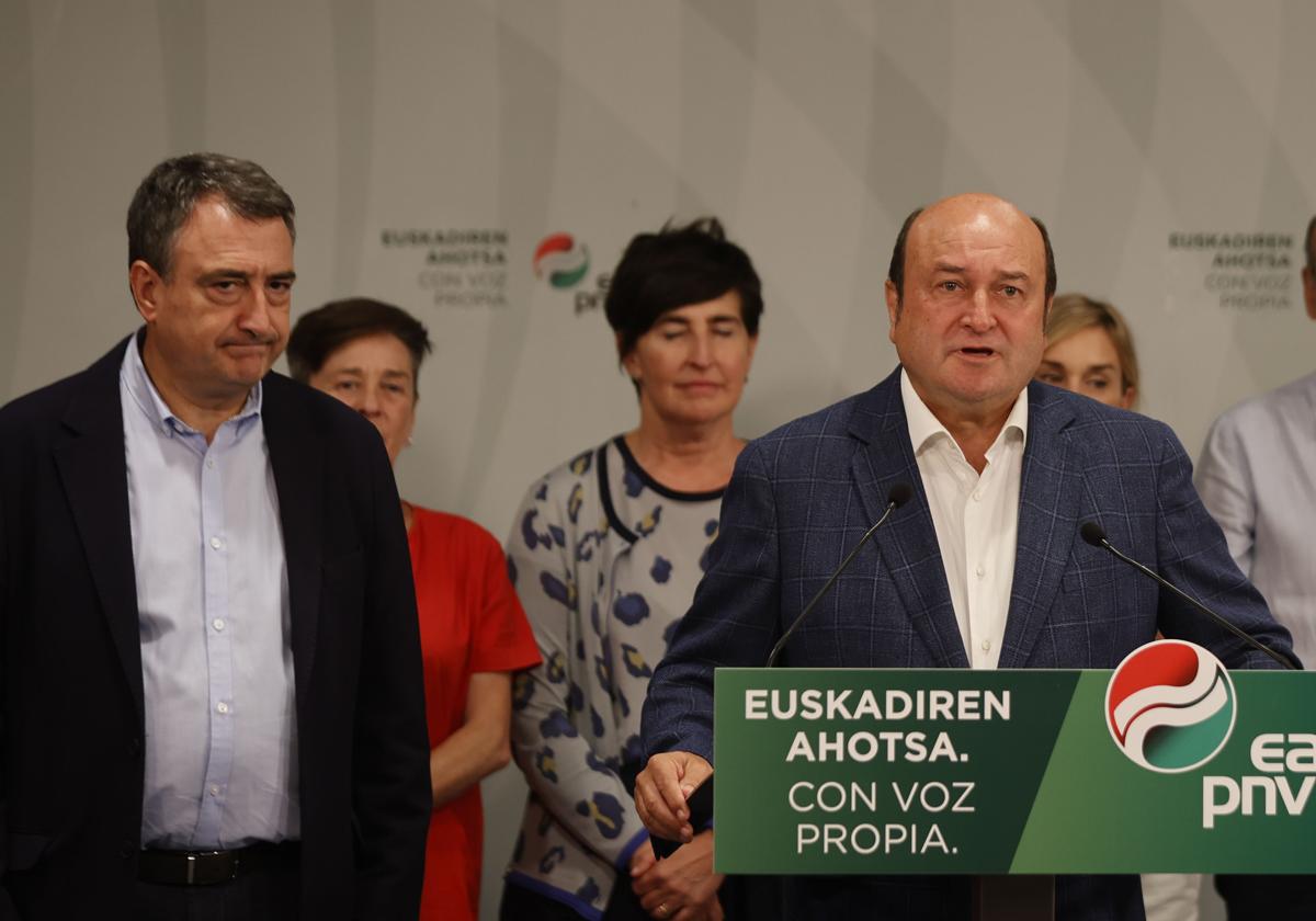 El sector de Ortuzar busca un pacto para el EBB con Esteban para que no vaya a la segunda vuelta