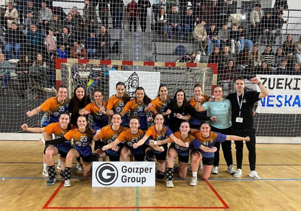 Goizper BKE no logra el ascenso pero recibe como premio el apoyo de una grada volcada