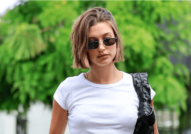 Hailey Bieber con melena súper actual
