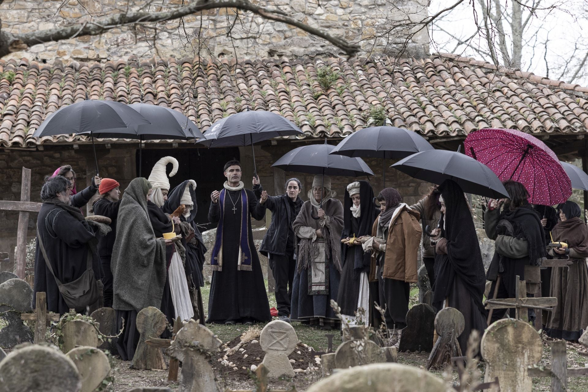 Imágenes de la grabación de &#039;Gaua&#039;, el nuevo filme de Paul Urkijo sobre la leyenda vasca