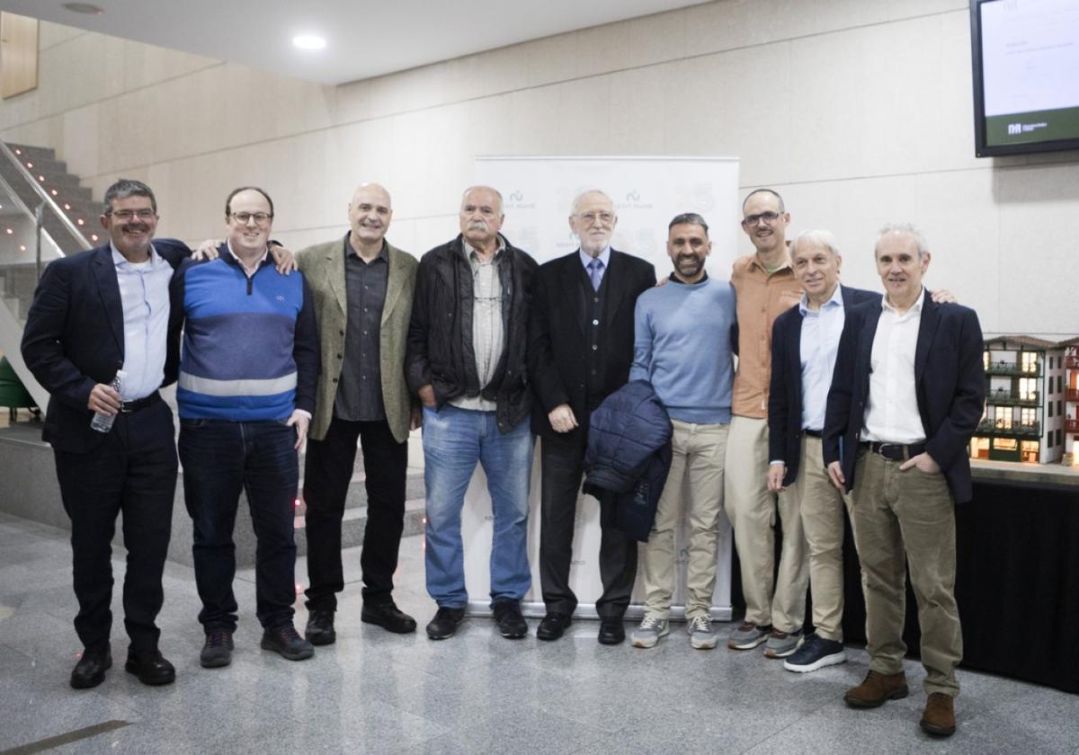 Miembros de la asociación benéfica Sport Mundi, junto con Jordi Folgado.