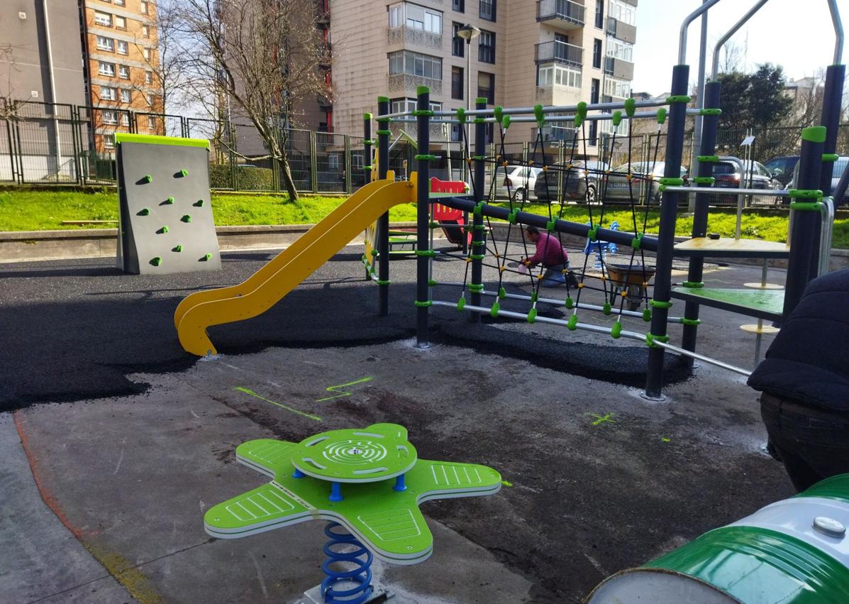 Imagen secundaria 1 - Obras en el paseo de Ondarreta y Julio Urkijo.