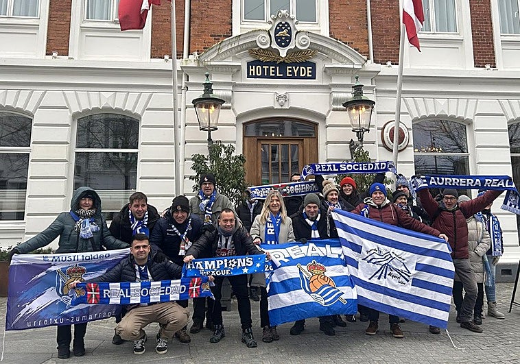 Un grupo de realzales en la ciudad danesa de Herning.