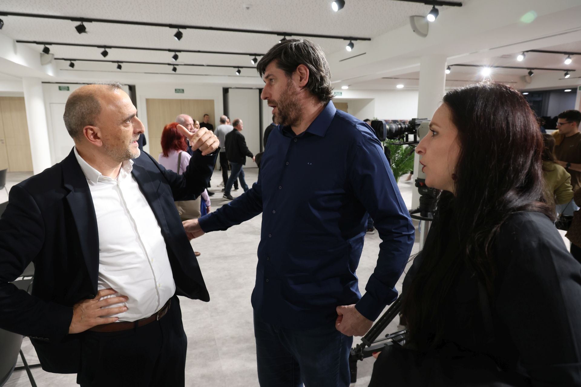 Juanma Velasco, Gurutz Aginagalde y Nieves Hortigüela