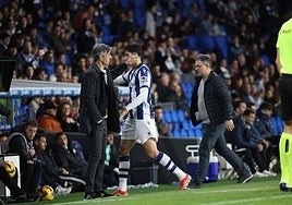 Aguerd se retira por problemas musculares