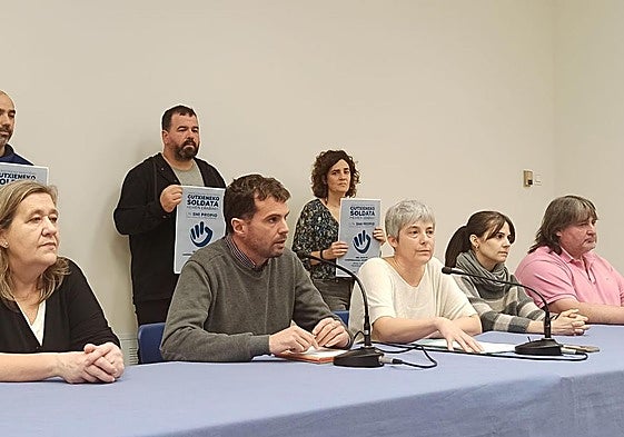 Los sindicatos nacionalistas convocarán de nuevo a Confebask en el CRL para acordar el SMI