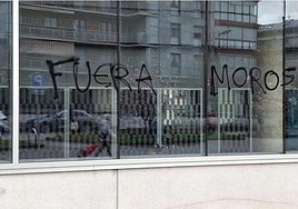 Uno de los mensajes aparecidos en el local.