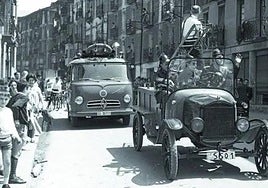 En julio de 1965 los bomberos desfilaron por las calles de la localidad.