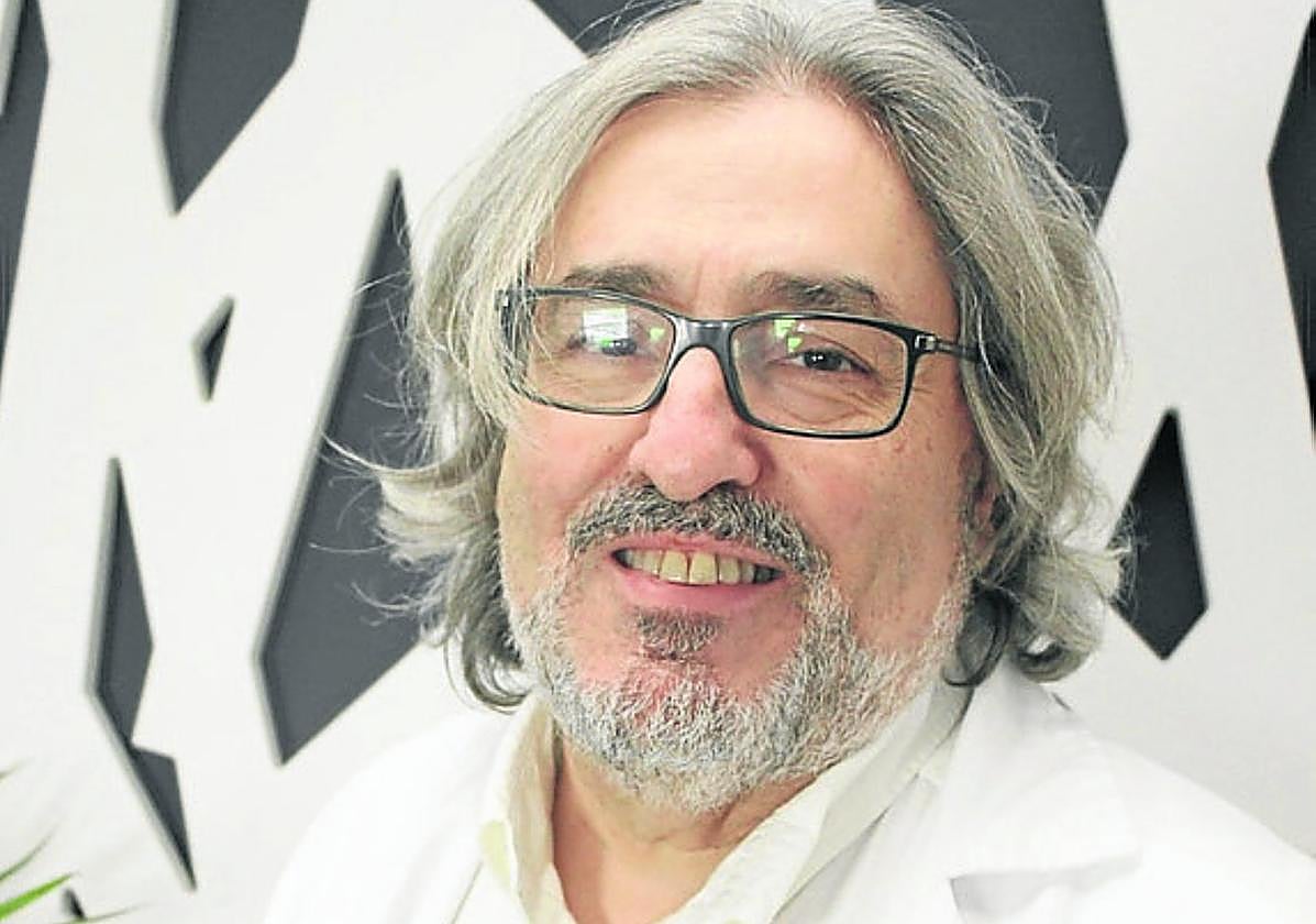 Participarán en el Aula de Salud los doctores Ramiro Trillo, jefe del Servicio de Hemodinámica y Cardiología Intervencionista de Policlínica Gipuzkoa, y Alberto Sáenz, cirujano cardiovascular.