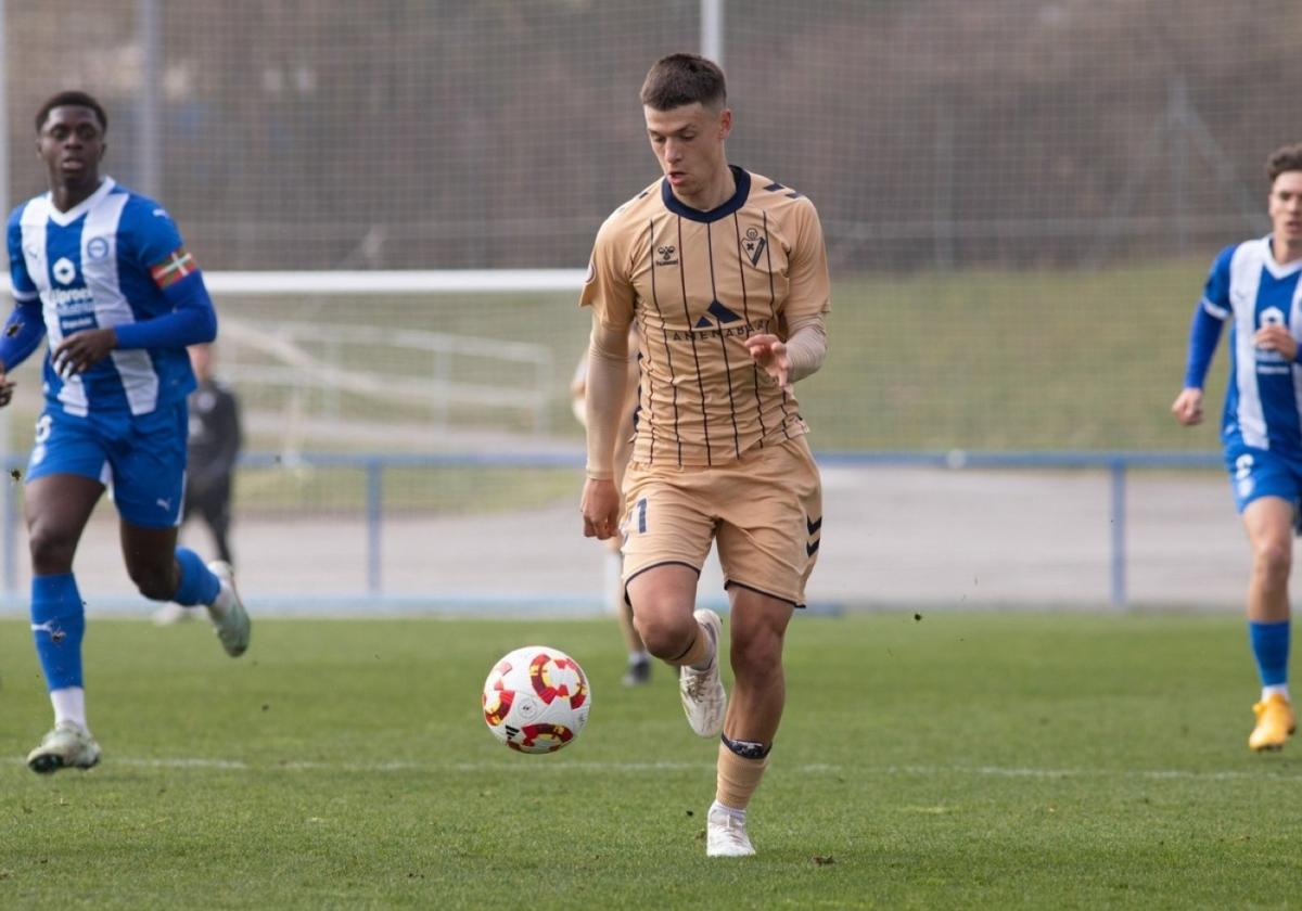 Victoria del Eibar B por 0-3 en el campo del Deportivo Alavés B, el José Luis Compañón, este sábado.