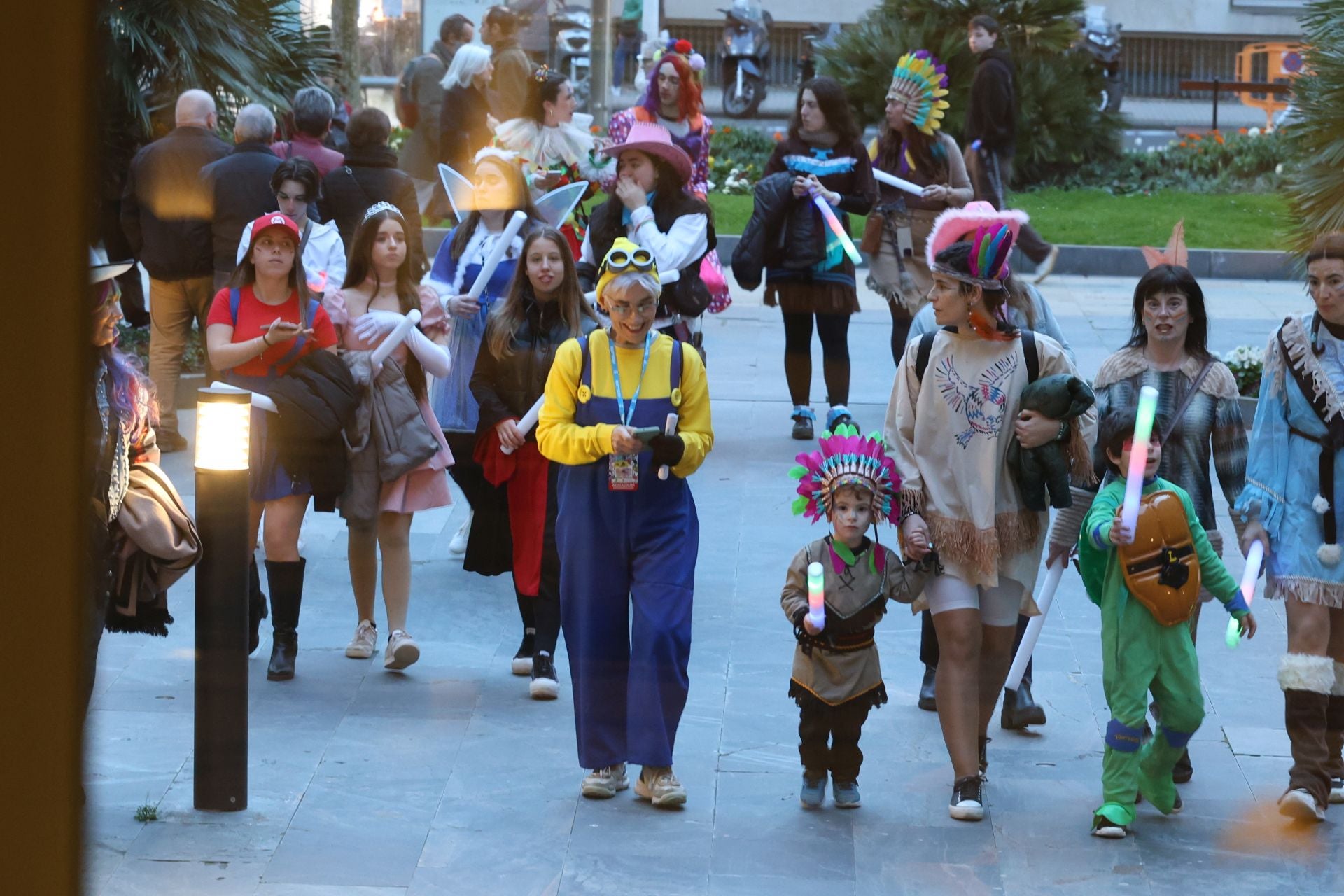 Ongi etorri, Dios Momo