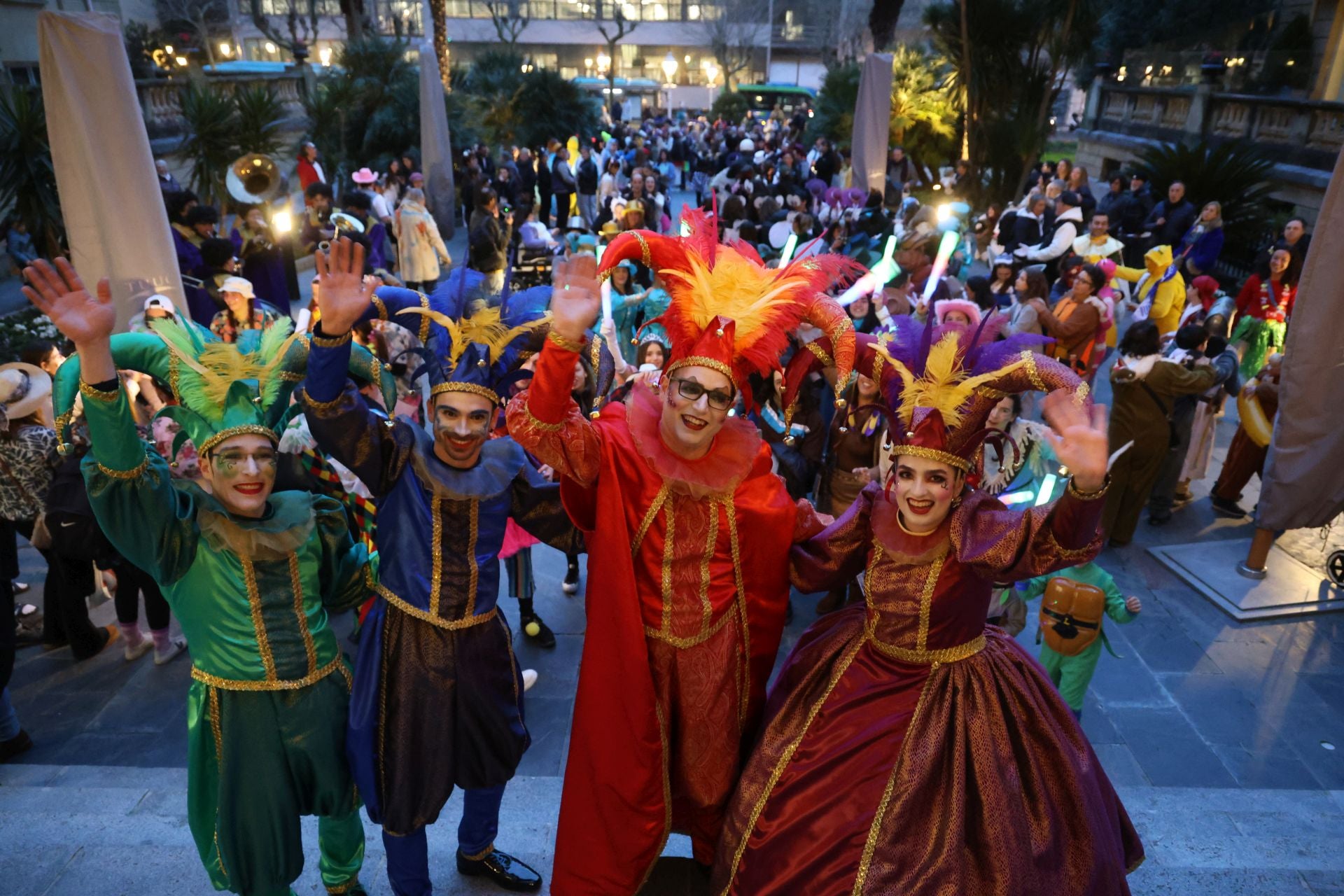 Ongi etorri, Dios Momo