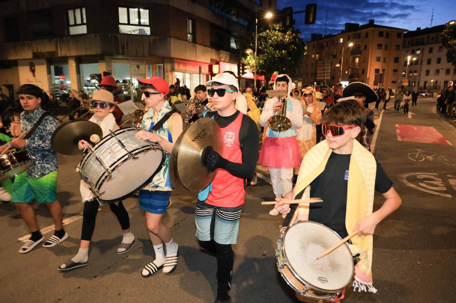 Irun disfruta de sus Carnavales al ritmo de Zanpantzar