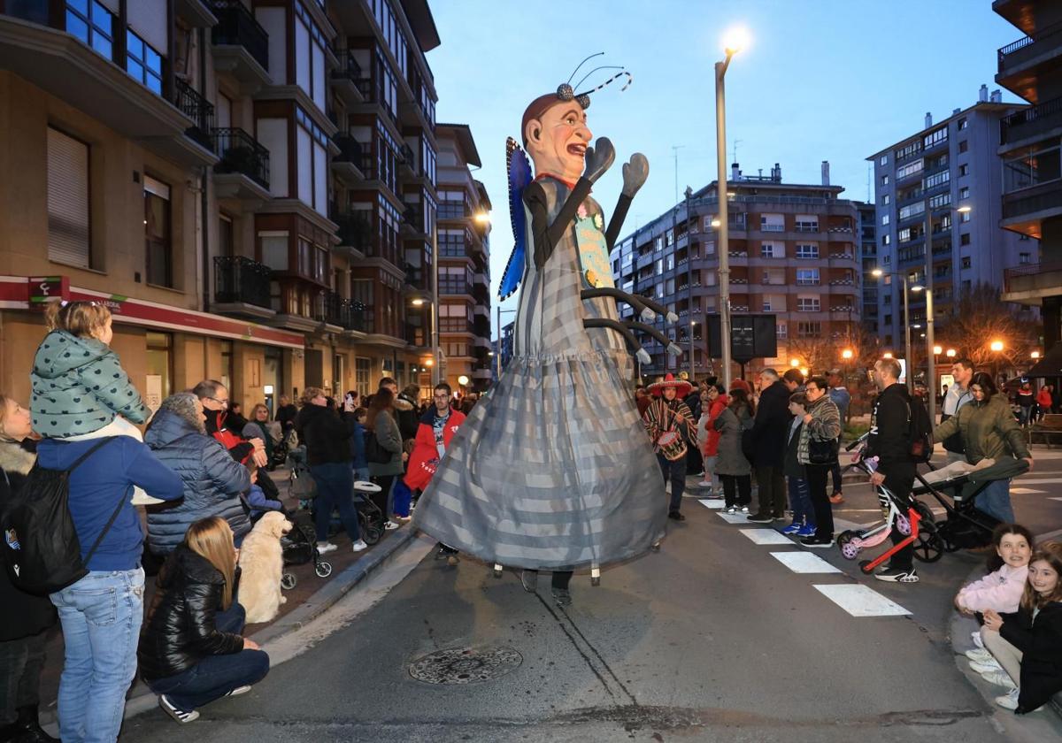 Irun disfruta de sus Carnavales al ritmo de Zanpantzar