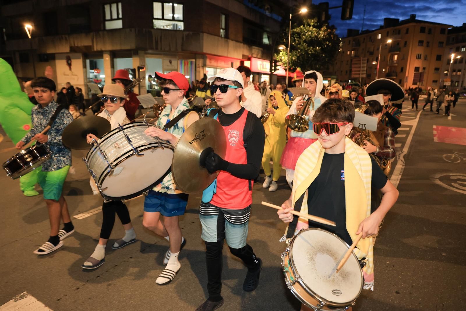 Irun disfruta de sus Carnavales al ritmo de Zanpantzar