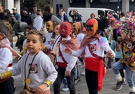 Tras el arranque festivo del jueves, el testigo lo tomaron ayer los más pequeños de la villa y no defraudaron.