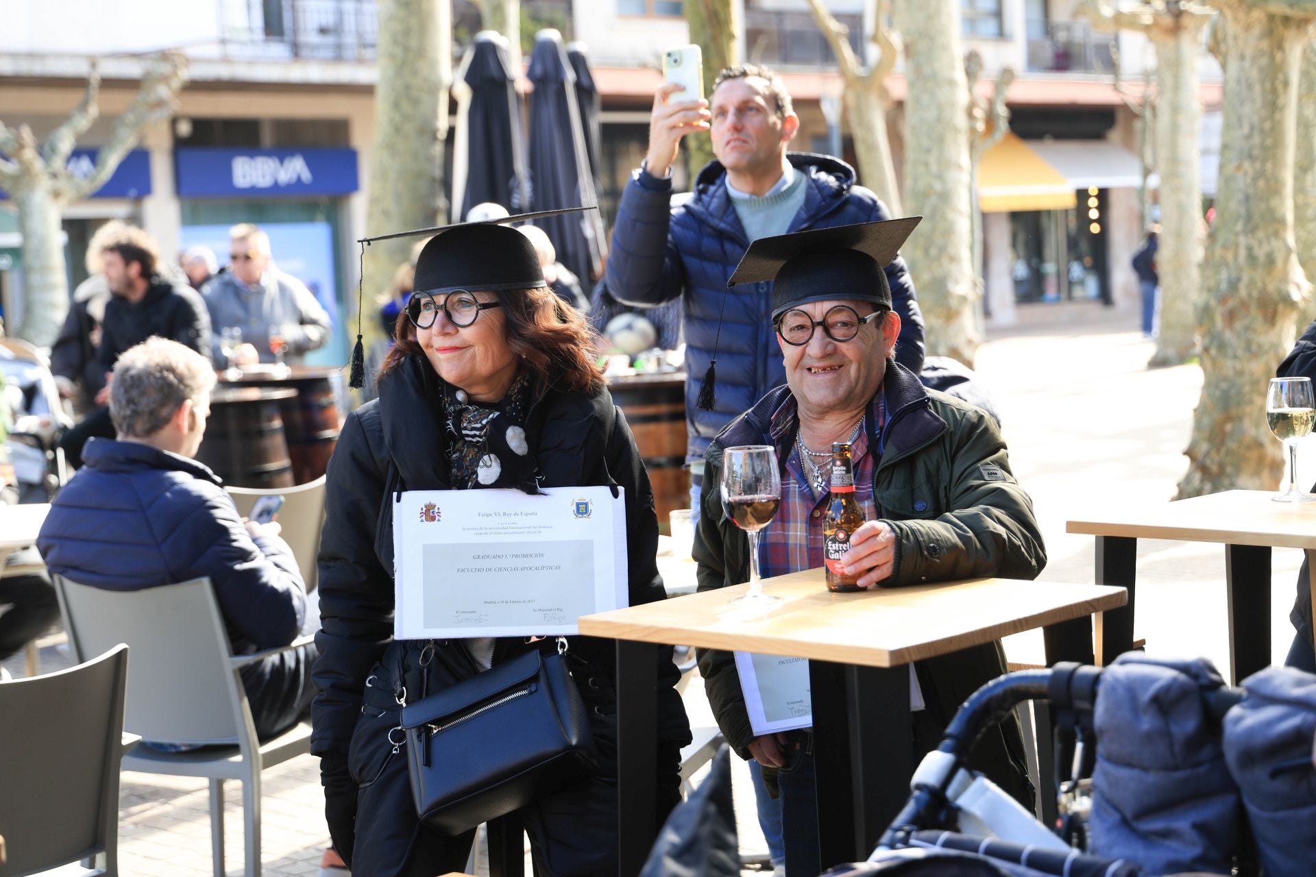 Cuadrillas y familias disfrutan de los Carnavales en Hondarribia