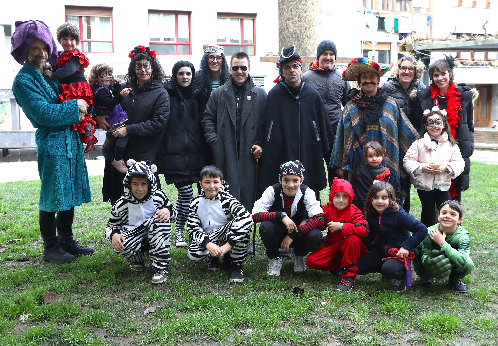 Debabarrena celebra los carnavales en cuadrilla