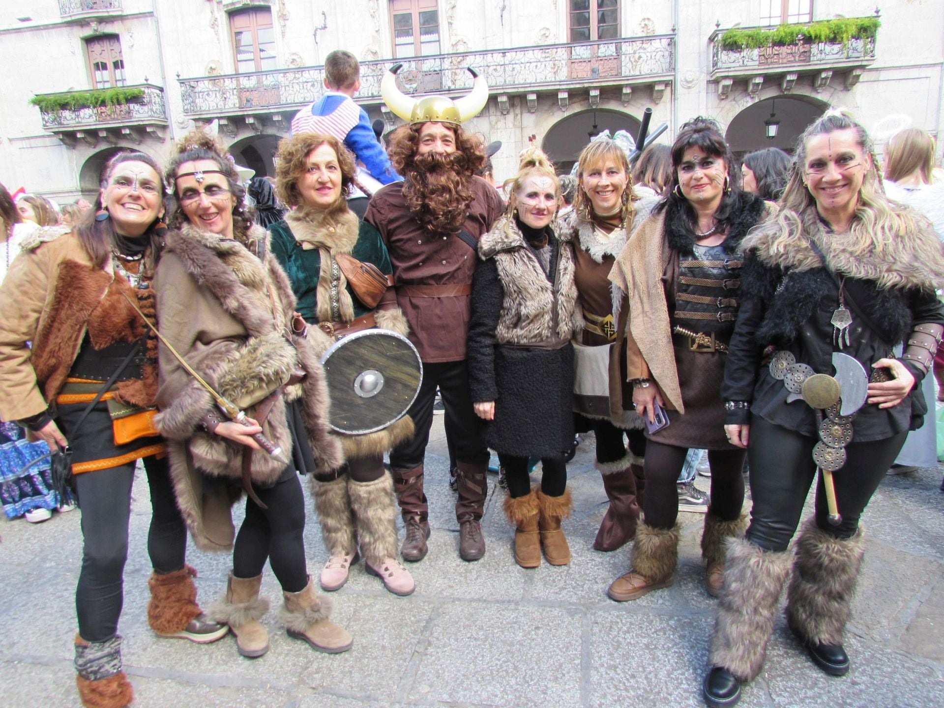 Gran ambiente en el desfile del carnaval de Arrasate