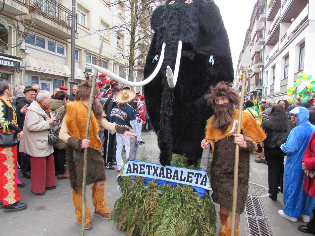 Aretxabaleta desbordó imaginación en el domingo de Carnaval