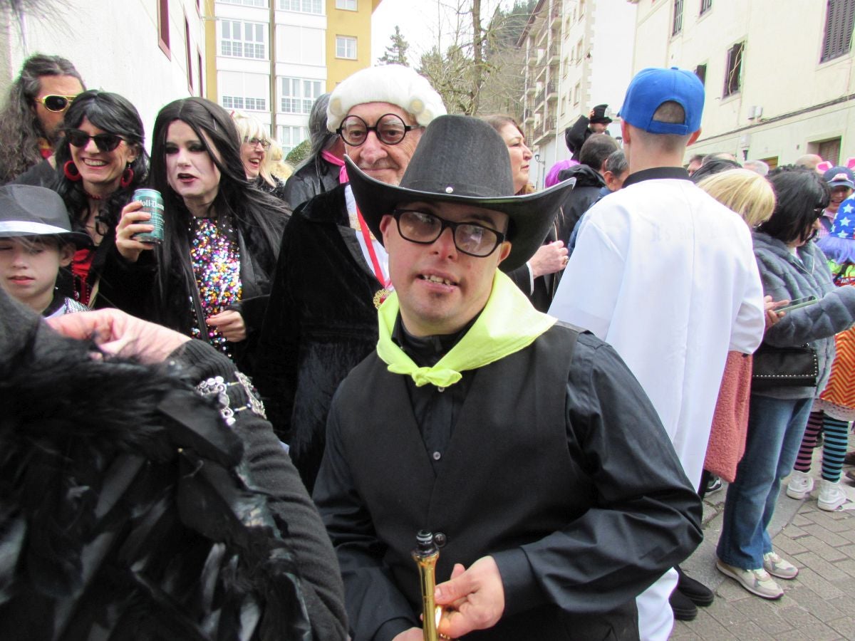 Aretxabaleta desbordó imaginación en el domingo de Carnaval